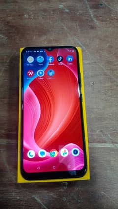 realme c21. y 4+64