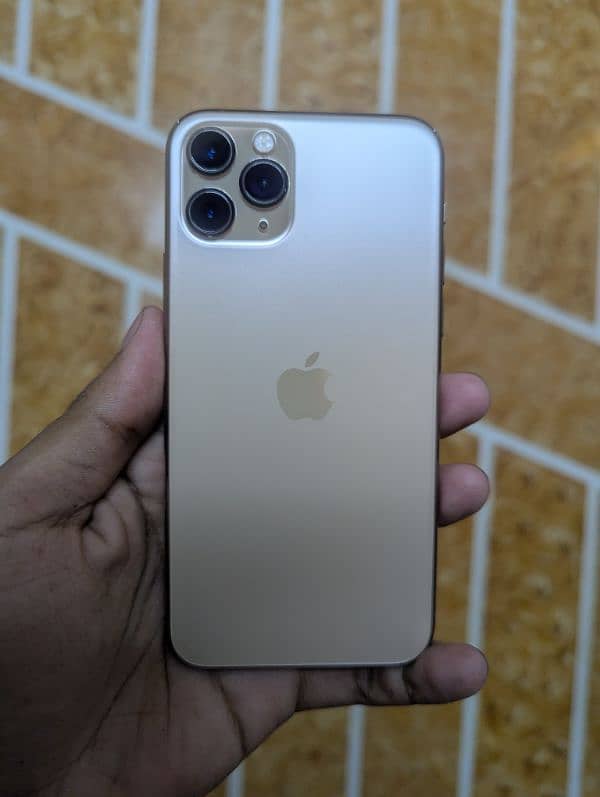 iphone 11pro 64gb pta approved 1