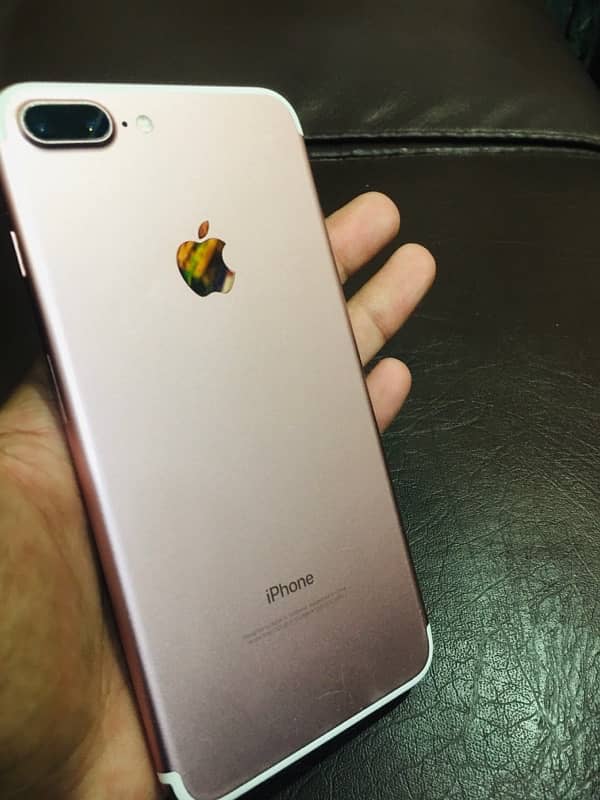 iPhone 7plus PTA approved 128gb 10/10 condition 4