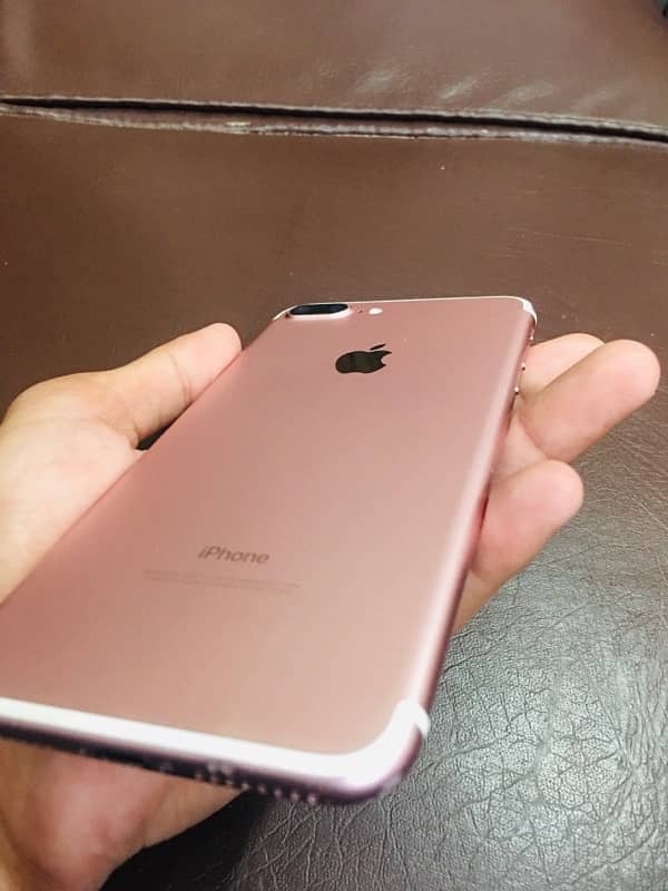 iPhone 7plus PTA approved 128gb 10/10 condition 5