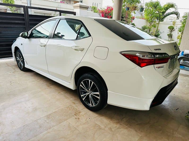 Toyota Corolla Altis 2021 8