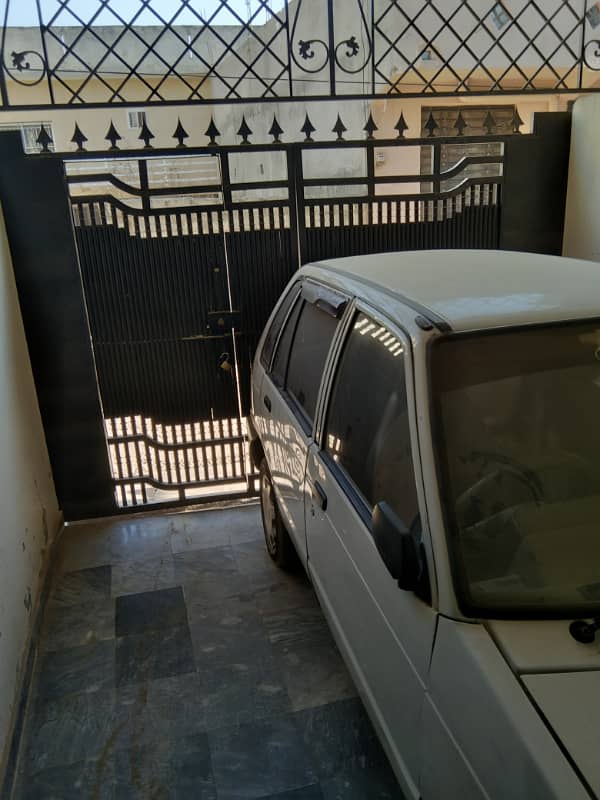 3.5 marla House near to gate gulshan Abad 18