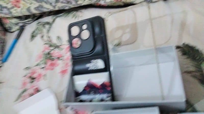 infinix hot 40 10/10 condition in 9months warranty 9