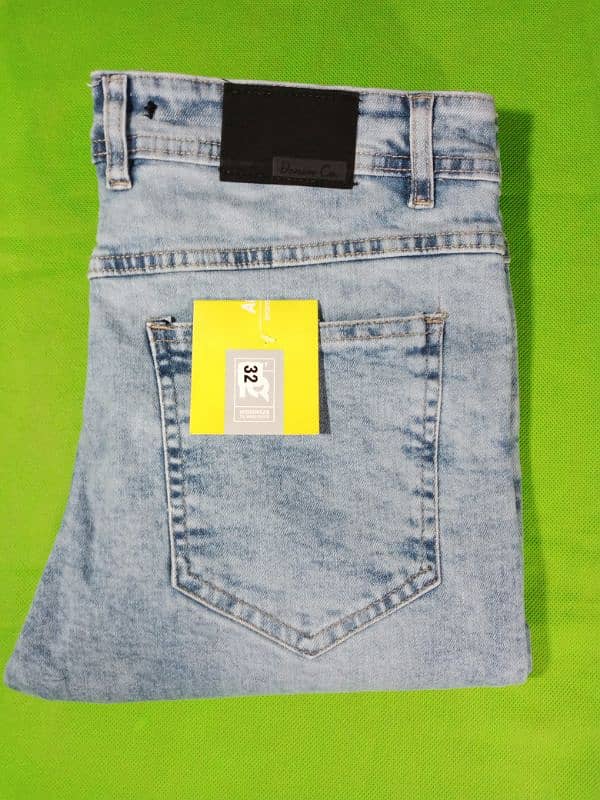 Embossing Jeans 7