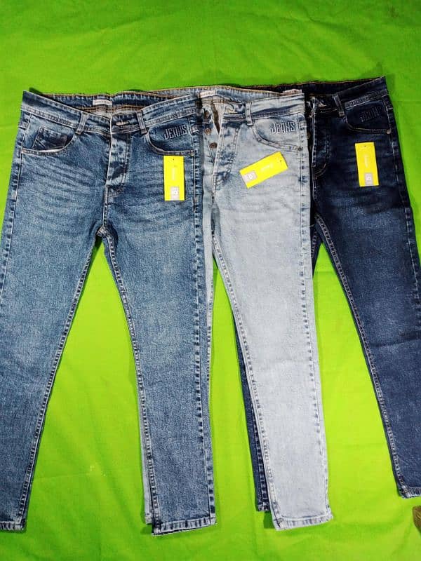 Embossing Jeans 10