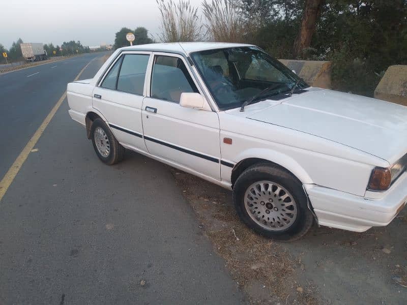 Nissan Sunny 1988 2