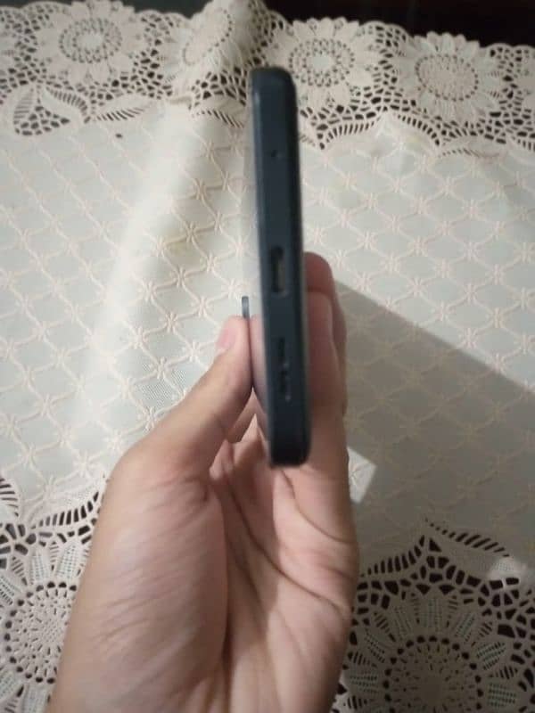 Redmi Note 12 (8 GB -128GB) 11/10 condition 2