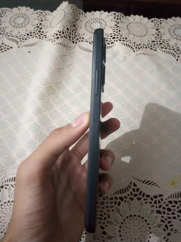 Redmi Note 12 (8 GB -128GB) 11/10 condition 3