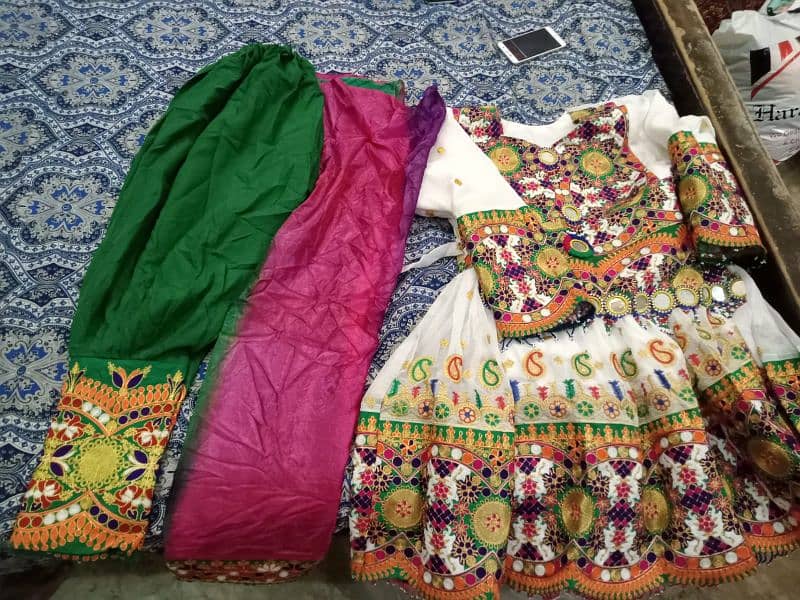 3 Dresses for sale 6