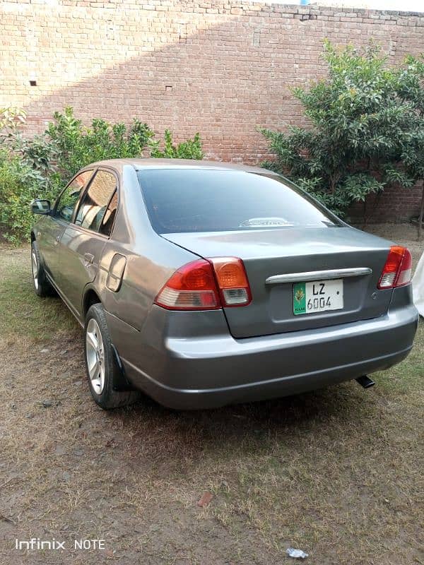 Honda Civic EXi 2004 4