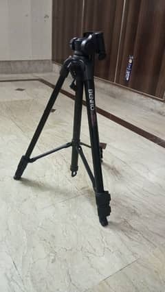 Benro Tripods for DSLR Camera