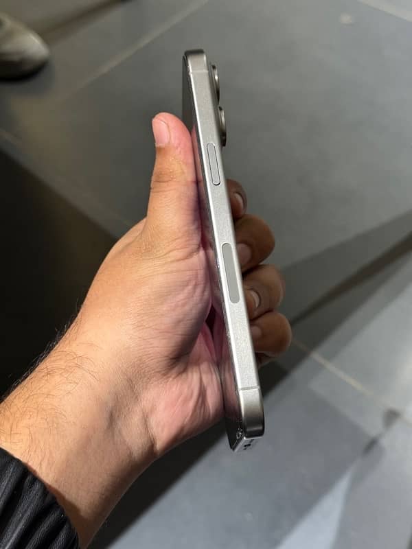 IPHONE 15 PRO MAX NATURAL TITANIUM JV 3