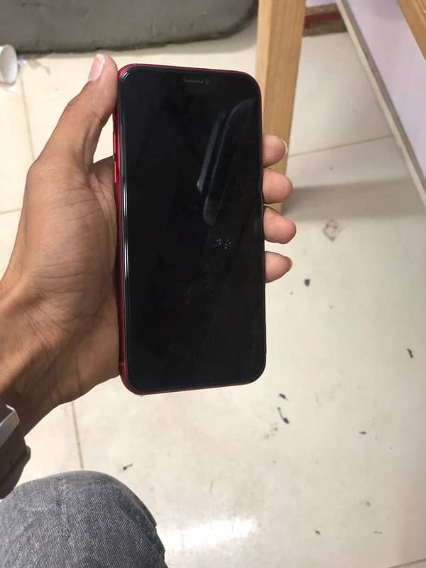 iPhone 11 for sell red colour 64GB nopta uphone sim working 6