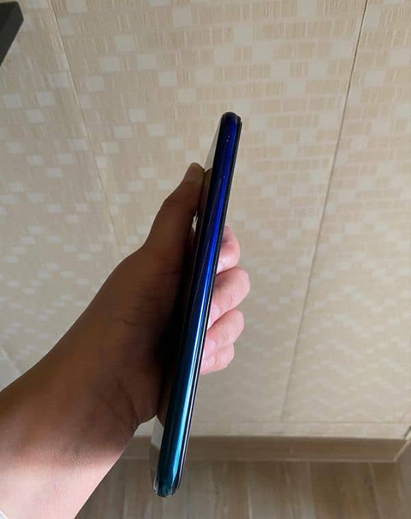 Vivo Y15 64GB for sale 2