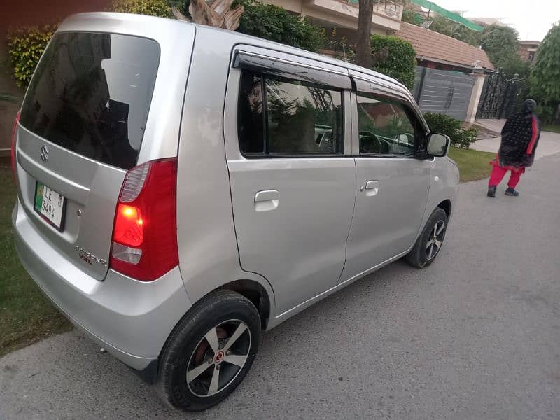 Suzuki Wagon R 2017 3