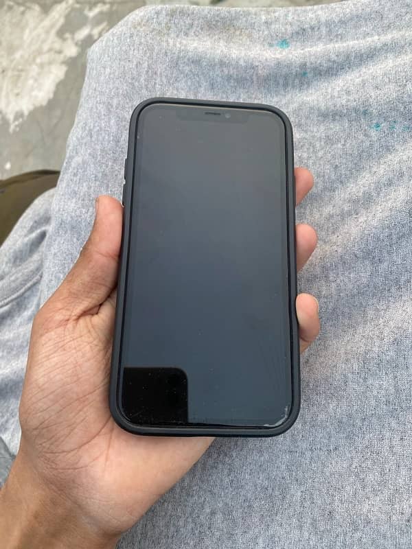 iphone 11 BLACK 12