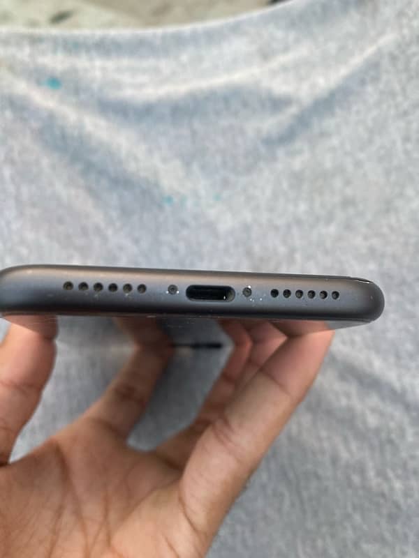 iphone 11 BLACK 16