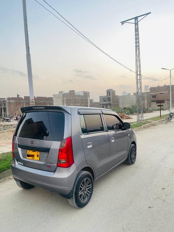 Suzuki Wagon R 2017 1