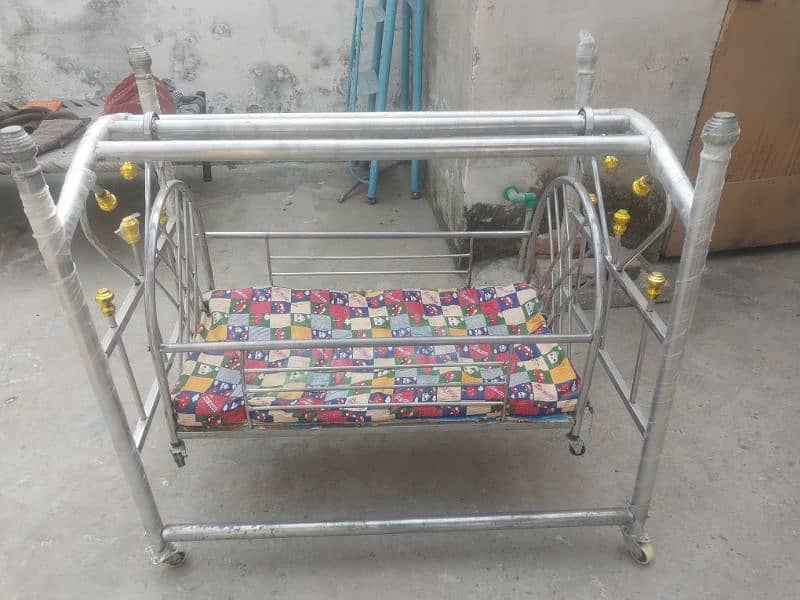 Kids/Baby Swings/Baby Cradle for sale 0