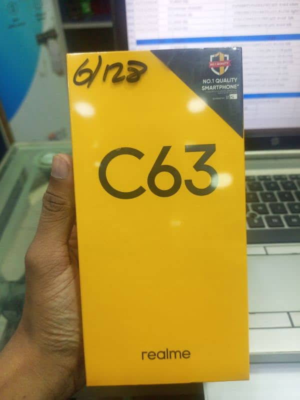 REALME C63 6/128 0