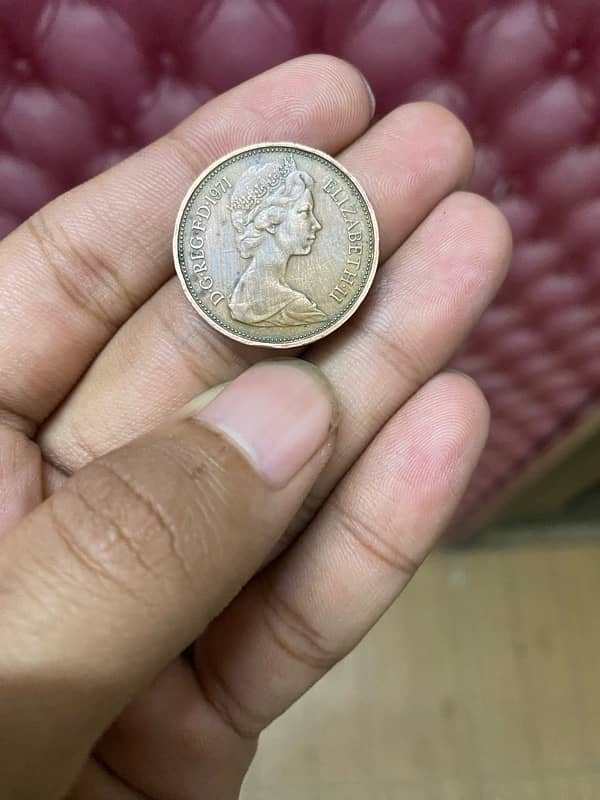 British coin 2 pence in 1971 Elizabeth rear coin 0