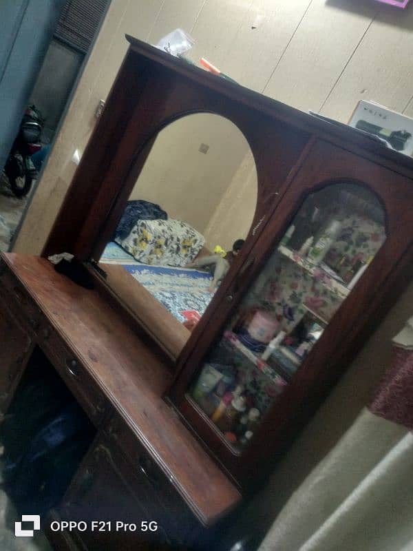 heavy wooden dressing table 1