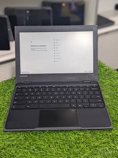 Lenovo Chromebook 100e, 4GB Ram, 32GB Storage. With Built-in Playstore