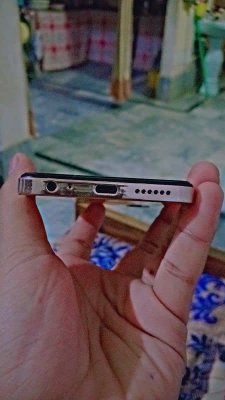Sparx neo 7 ultra 6Gb Ram 128Gb memory 4