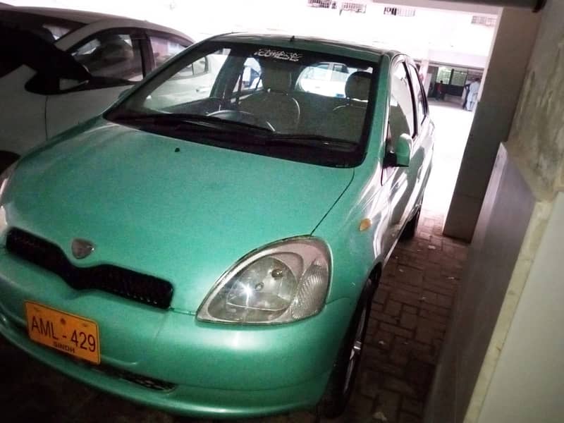 Toyota Vitz 1999 FL 1.0 2