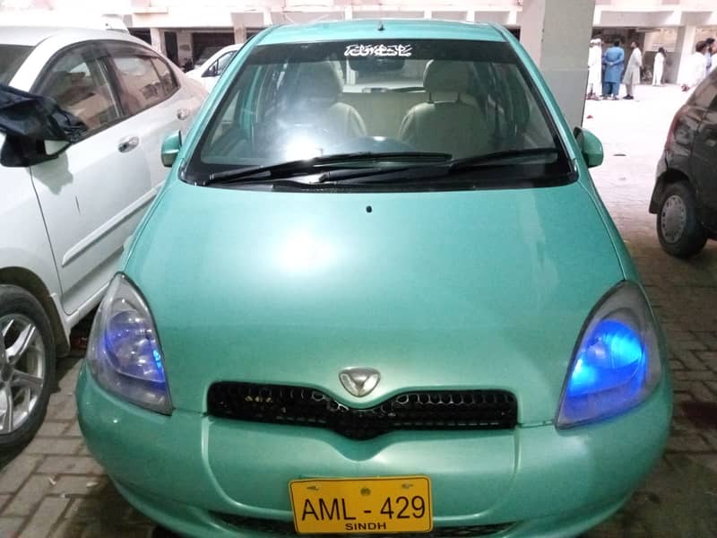 Toyota Vitz 1999 FL 1.0 4