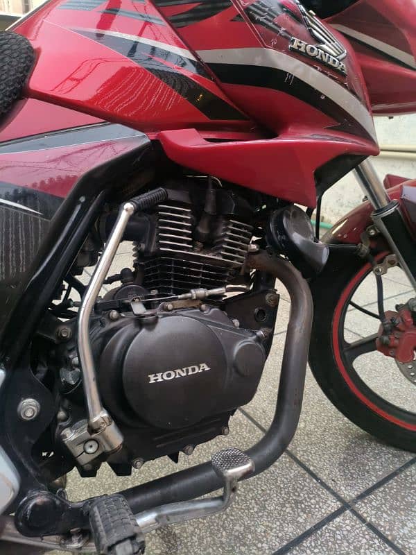 Honda Cb150F 6