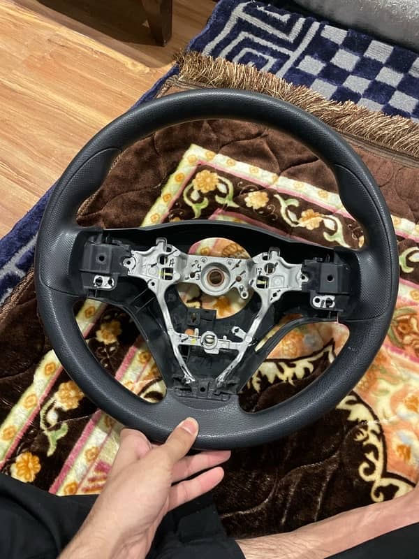 Toyota Corolla Altus steering wheel model 2024 0