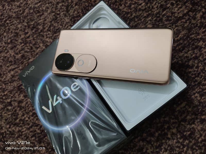 vivo v40e 8+8/256 0