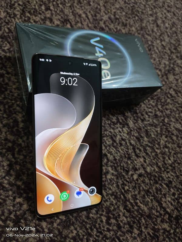 vivo v40e 8+8/256 1