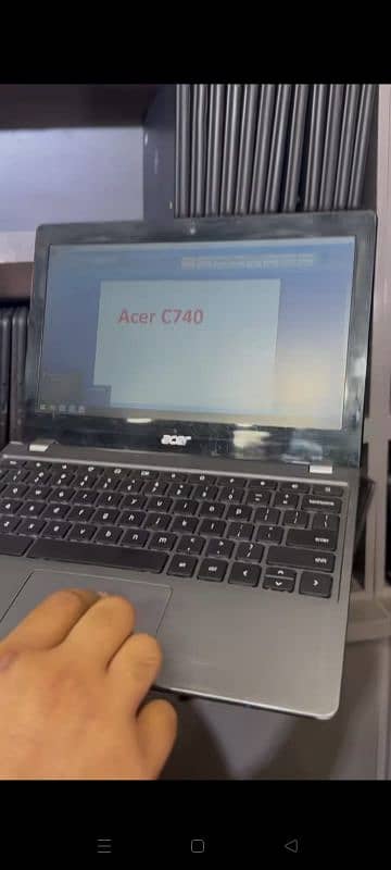 Acer Chromebook C740 with 128gb Storage 3