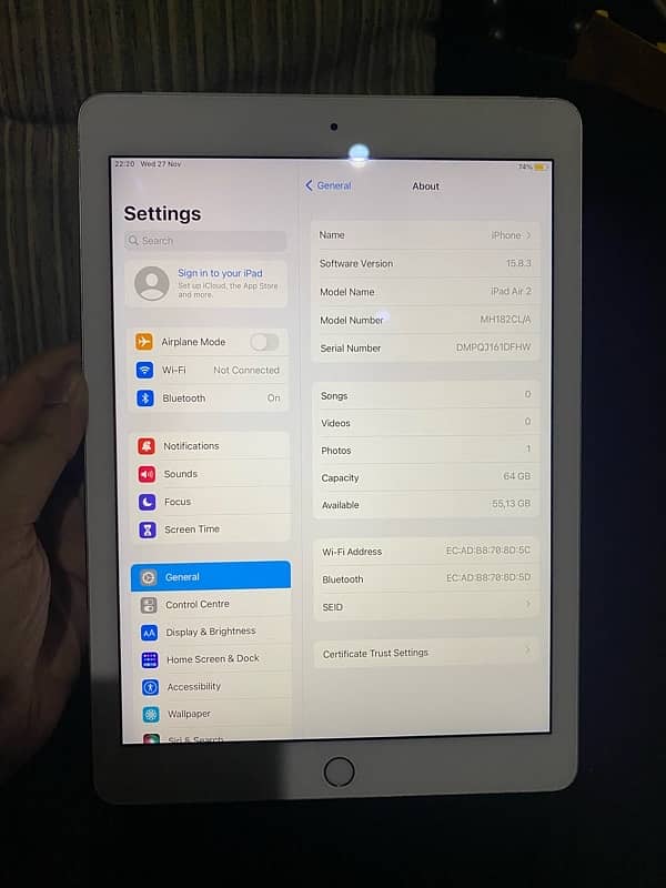 Silver colour ipad Air 2 2