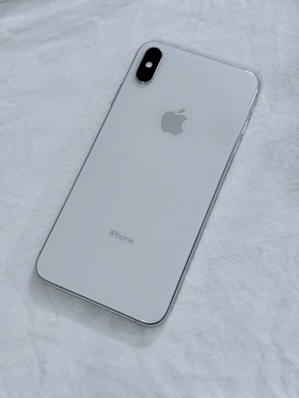 iPhone Xs Max 6