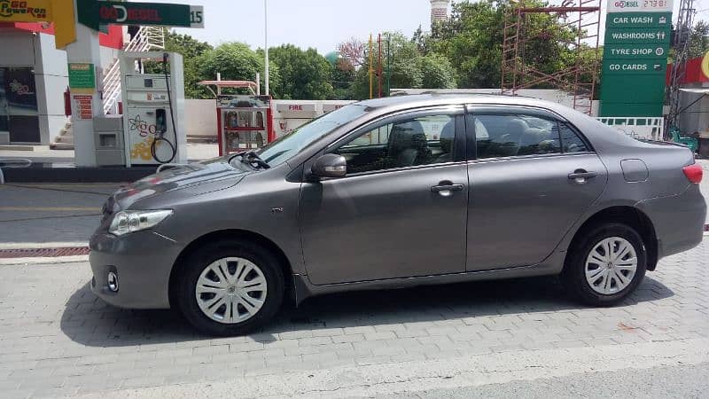 Toyota Corolla GLI 2013 3