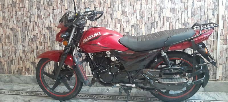 Suzuki gr 150 new bike h use nh hoe bilkul bhe saf and clean h 2