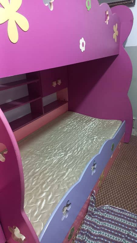 Beautiful  bunk bed set for only 45,000 0