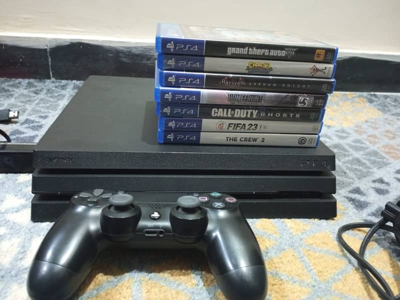 Ps4 pro(1Tb) + 7 Disc Games+ Ps4 Camera 1