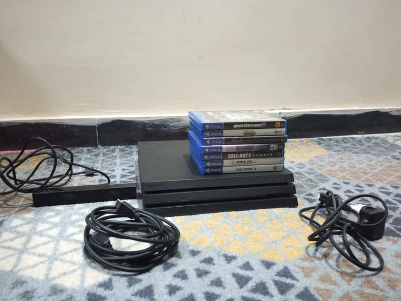 Ps4 pro(1Tb) + 7 Disc Games+ Ps4 Camera 3