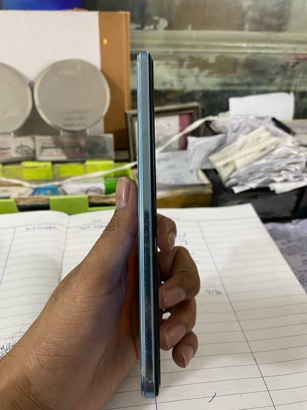 vivo v23e 8/256 10/10 condition 6