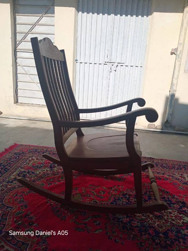 Rocking chair for sale/Recliner/Rocking Chair/Wooden chair 9