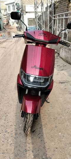 AIMA, New Asia electric scooty