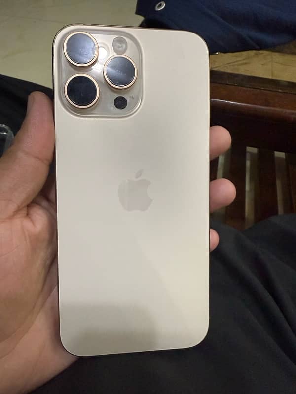 iphone 16 pro max LLA 3