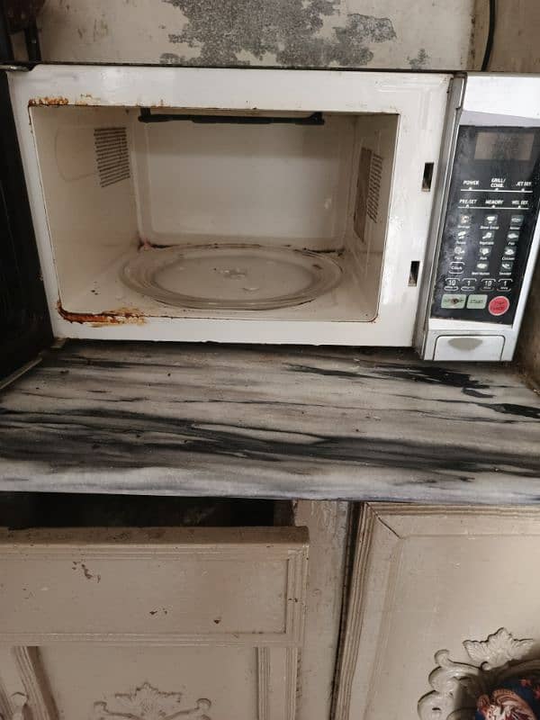 Pel Brand microwave 1