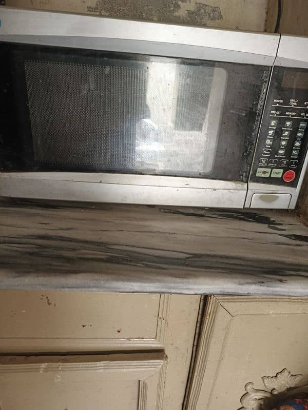 Pel Brand microwave 2