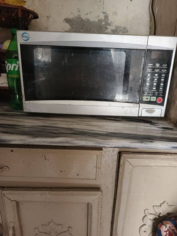 Pel Brand microwave 4