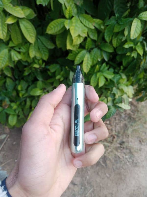 voopo vthru vmate pod display screen 1